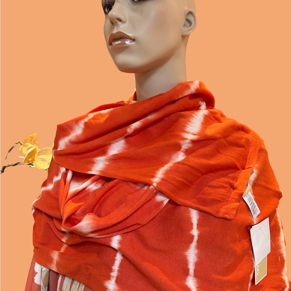 Michael Kors Designer Scarf/Shawl - Picture 3 of 7